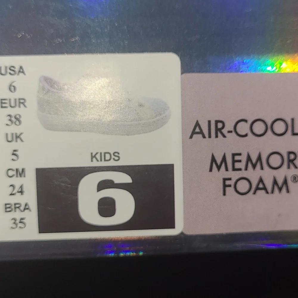 New Skechers Los Angeles Street sneakers size 6 kids equals 7.5 womans - Picture 7 of 7